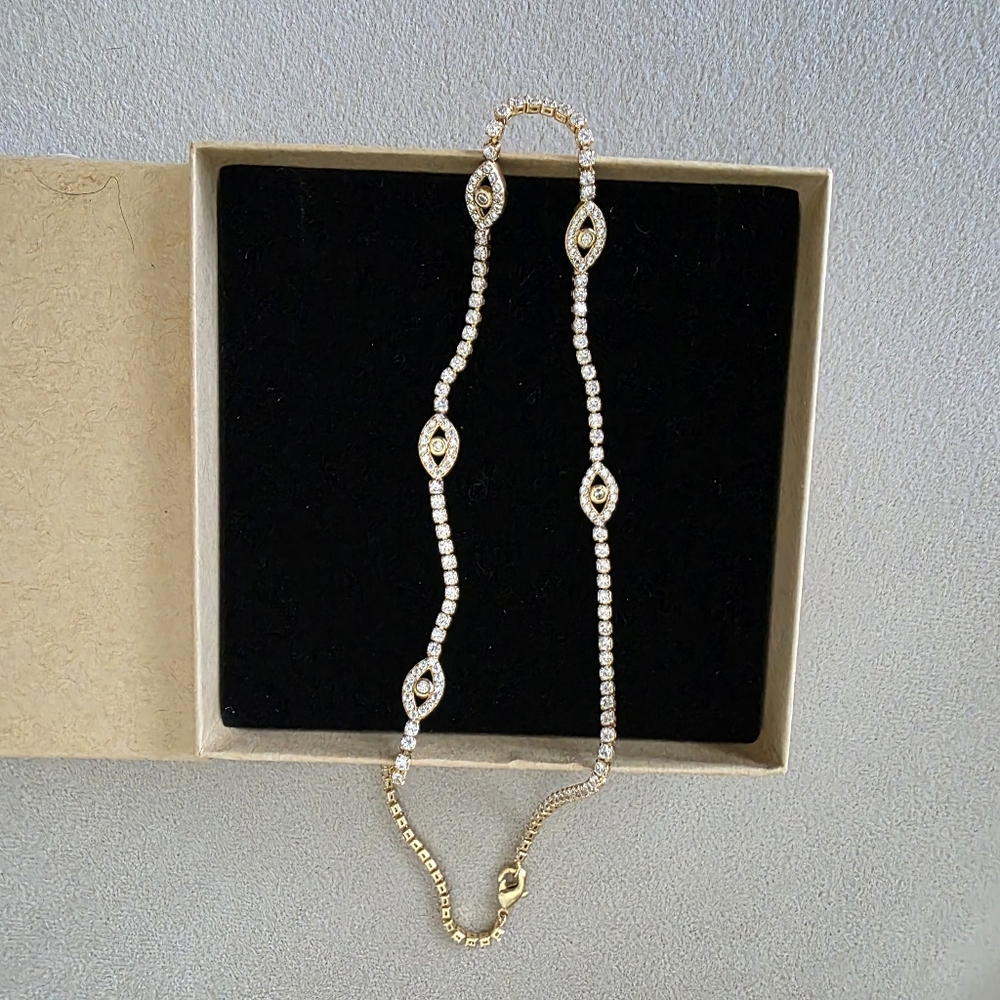 Elegant Gold Evil Eye Necklace NEW